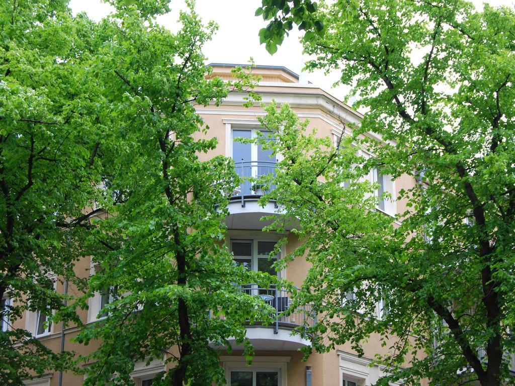 Ferienwohnung Warnemuende Am Kurpark Rostock Rom bilde