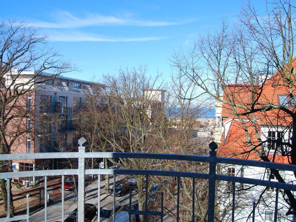 Ferienwohnung Warnemuende Am Kurpark Rostock Rom bilde
